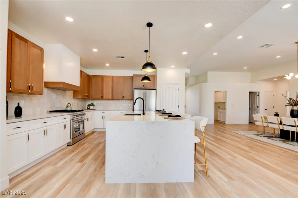 8080 Black Orchid, Las Vegas, NV 89131