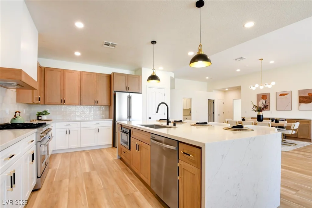 8080 Black Orchid, Las Vegas, NV 89131