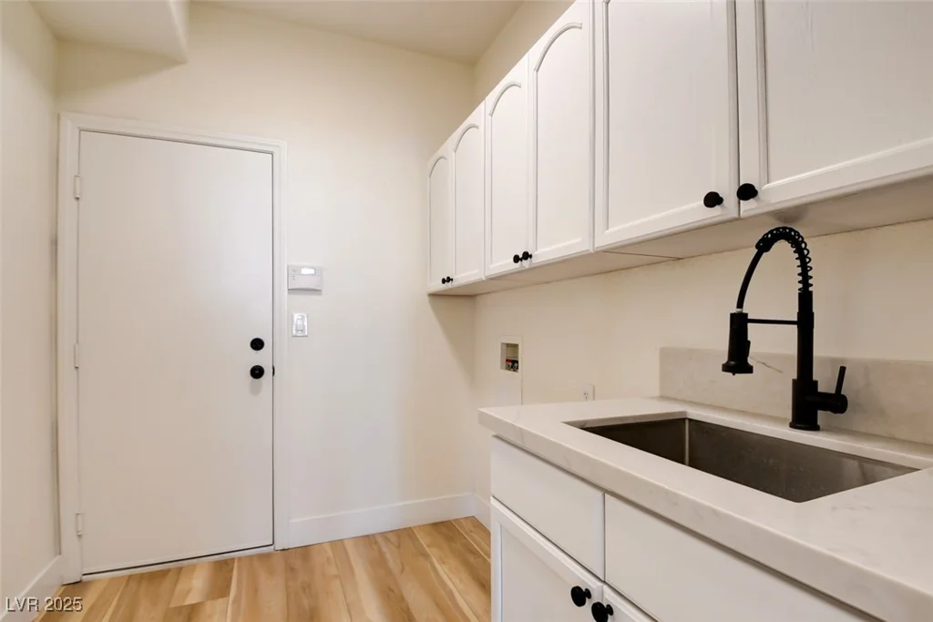 8080 Black Orchid, Las Vegas, NV 89131