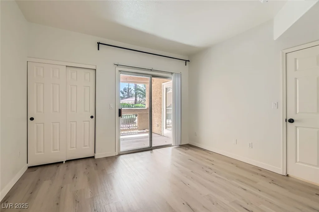 900 Heavenly Hills, Las Vegas, NV 89145
