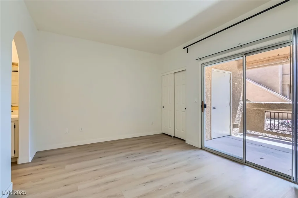 900 Heavenly Hills, Las Vegas, NV 89145