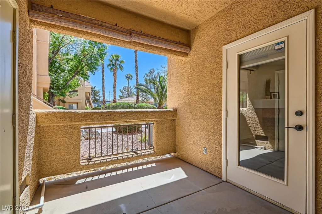 900 Heavenly Hills, Las Vegas, NV 89145