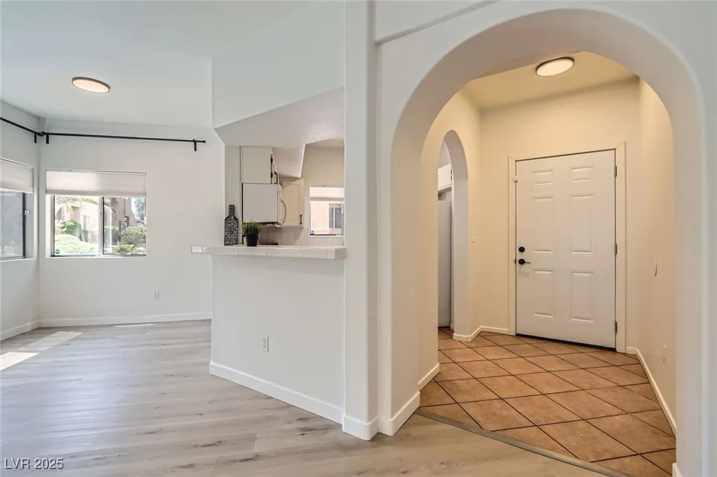 900 Heavenly Hills, Las Vegas, NV 89145