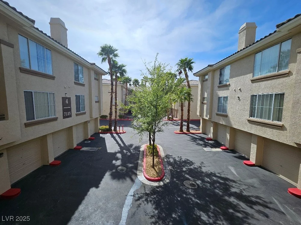 7115 Durango, Las Vegas, NV 89113
