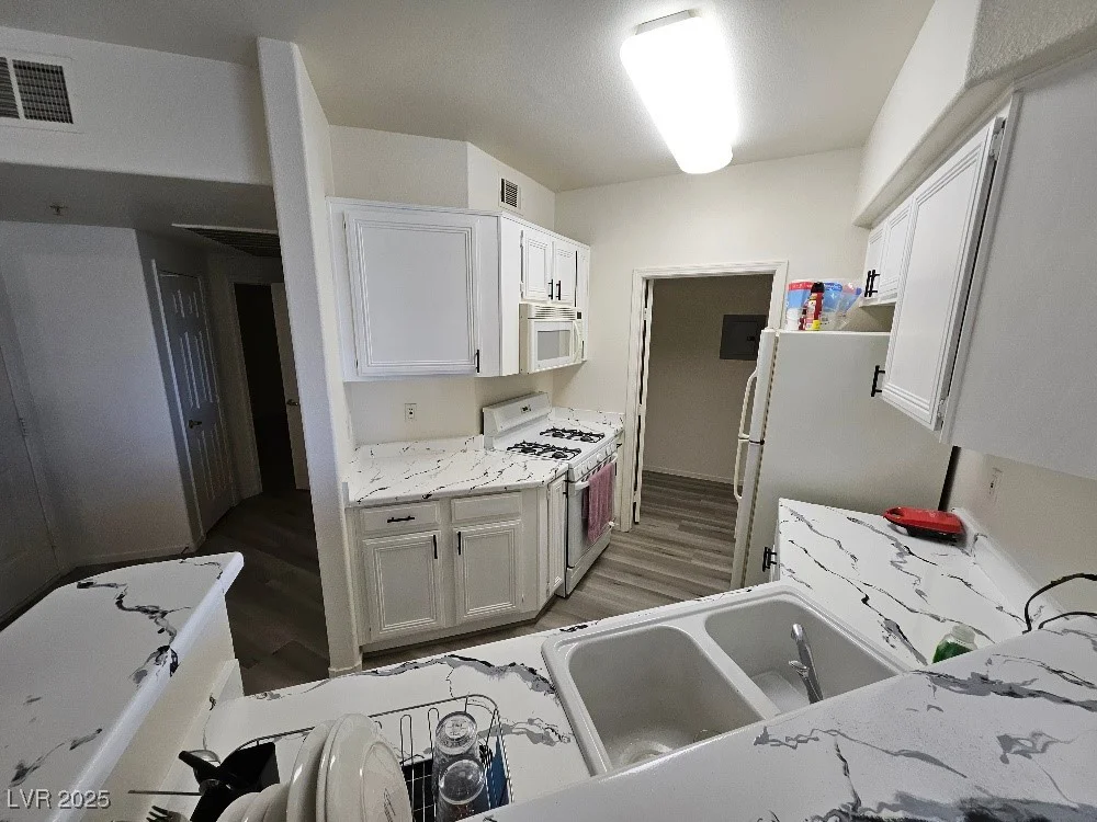 7115 Durango, Las Vegas, NV 89113
