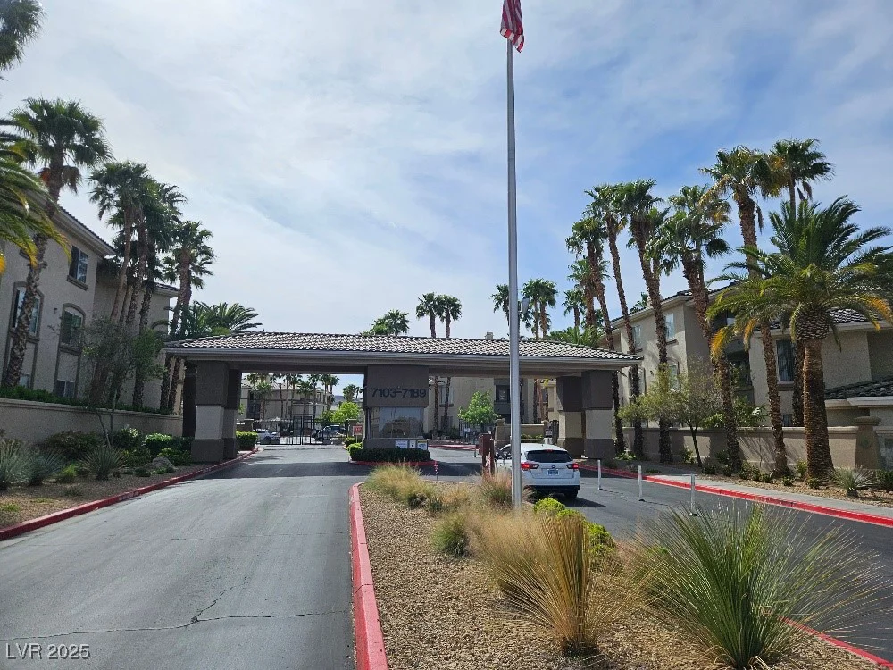 7115 Durango, Las Vegas, NV 89113