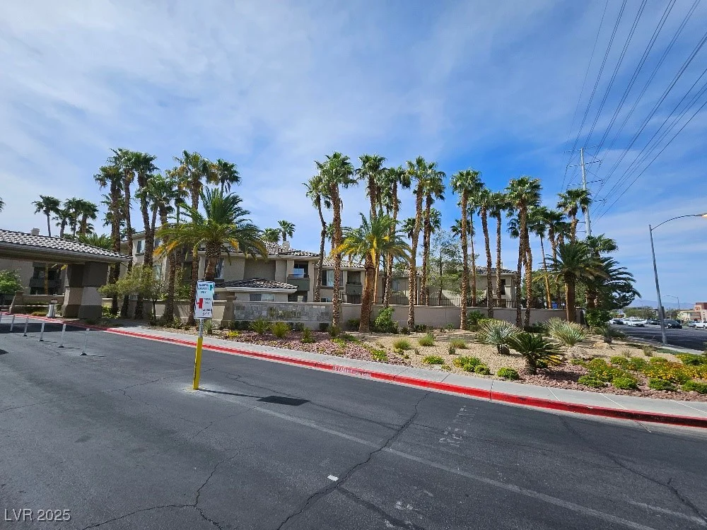 7115 Durango, Las Vegas, NV 89113