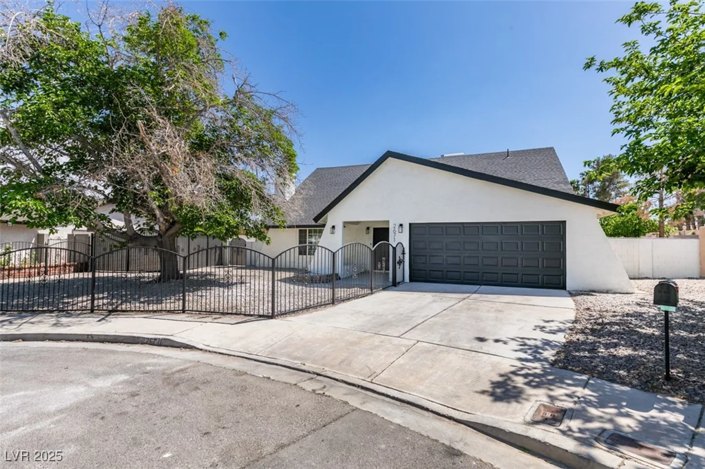 2671 Diamante, Las Vegas, NV 89121