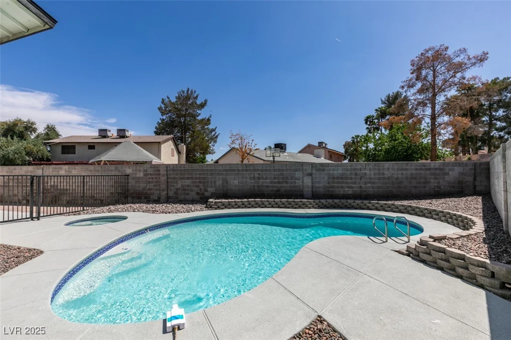 2671 Diamante, Las Vegas, NV 89121