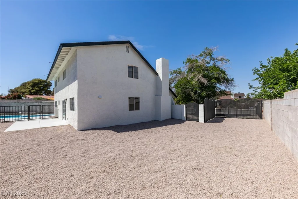 2671 Diamante, Las Vegas, NV 89121