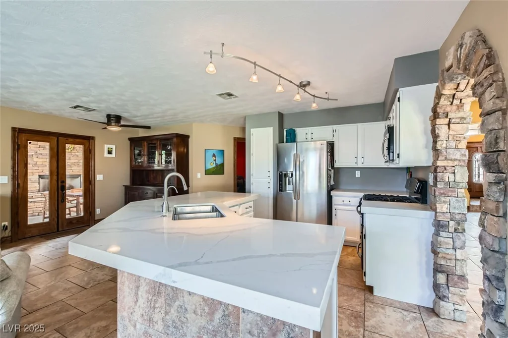 9921 Heffner Hills, Las Vegas, NV 89117