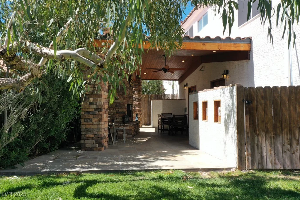 9921 Heffner Hills, Las Vegas, NV 89117