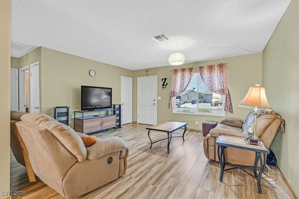 421 Engel, Henderson, NV 89011