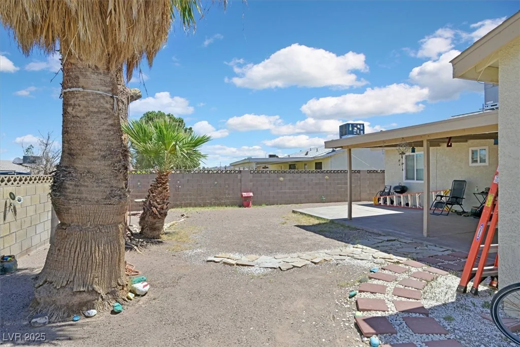 421 Engel, Henderson, NV 89011