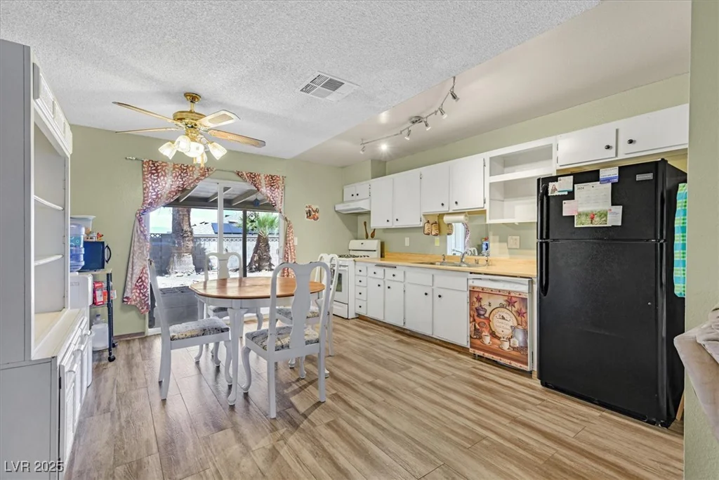 421 Engel, Henderson, NV 89011