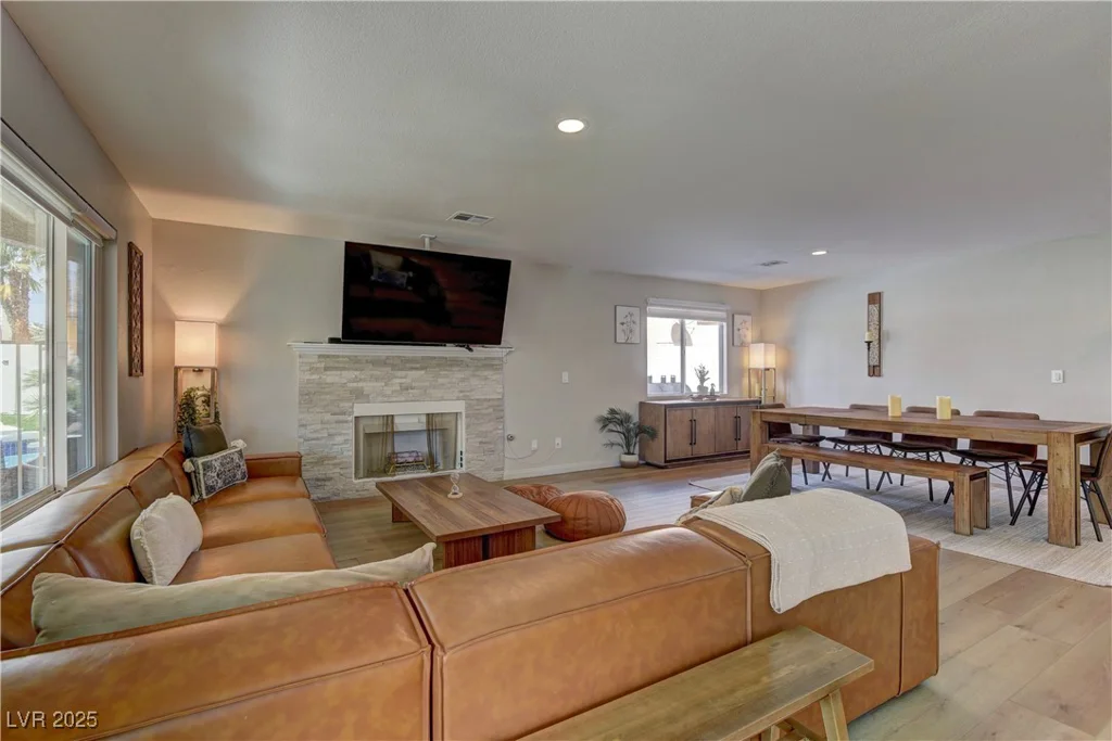 3005 Stern, Las Vegas, NV 89117