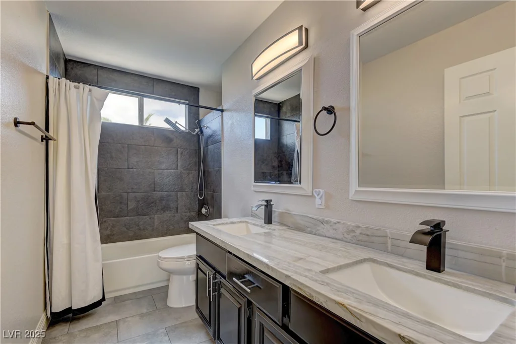3005 Stern, Las Vegas, NV 89117