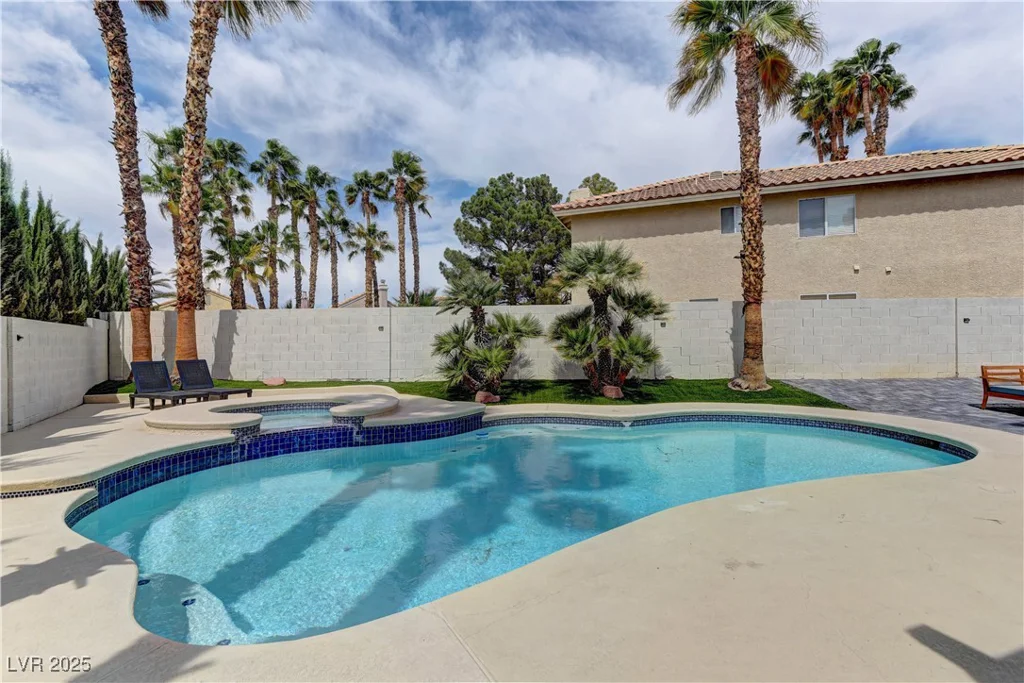 3005 Stern, Las Vegas, NV 89117