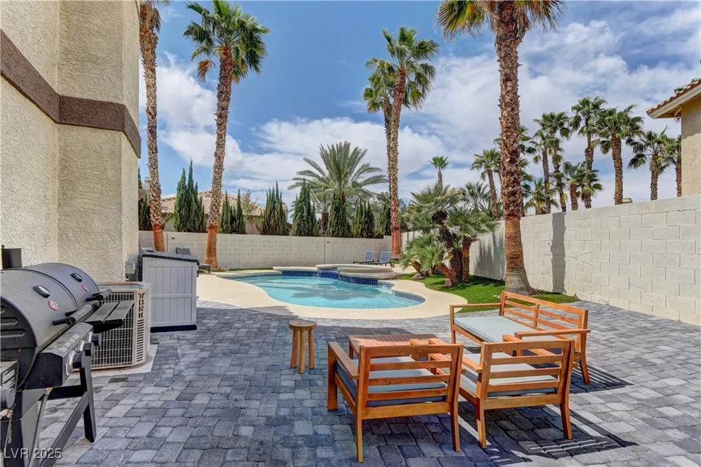 3005 Stern, Las Vegas, NV 89117