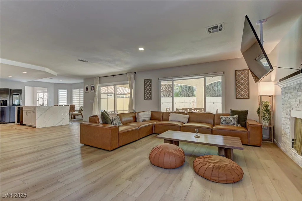 3005 Stern, Las Vegas, NV 89117