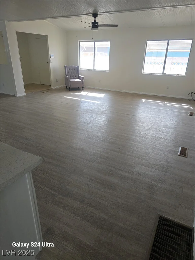 93 Sir George, Las Vegas, NV 89110