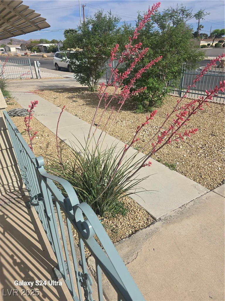 93 Sir George, Las Vegas, NV 89110
