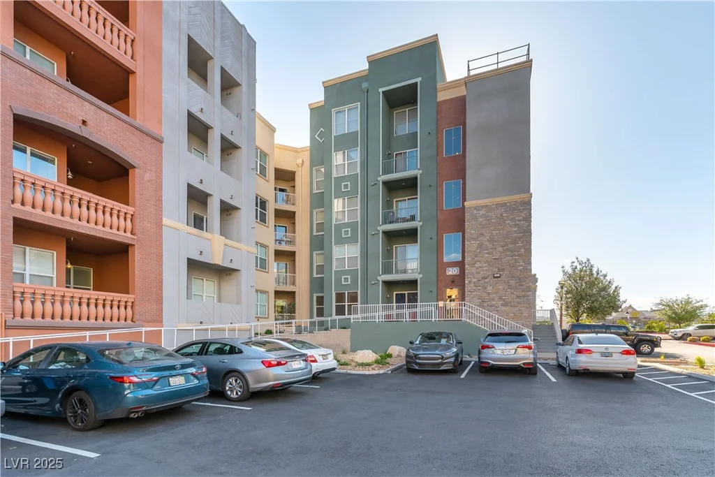 20 Serene, Las Vegas, NV 89123