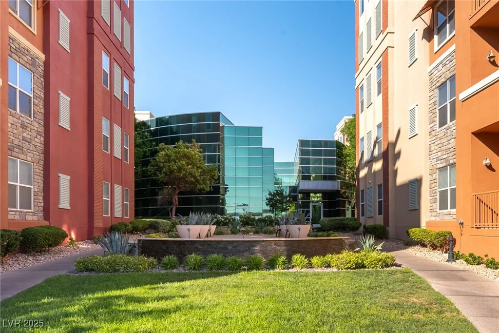 20 Serene, Las Vegas, NV 89123