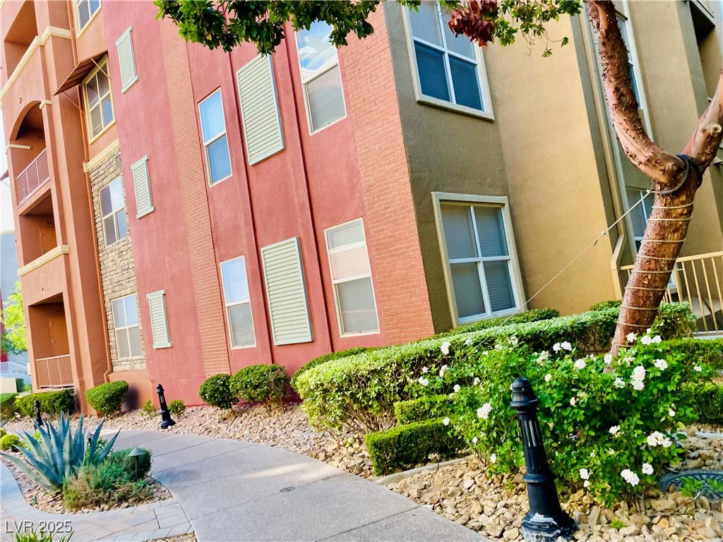 20 Serene, Las Vegas, NV 89123