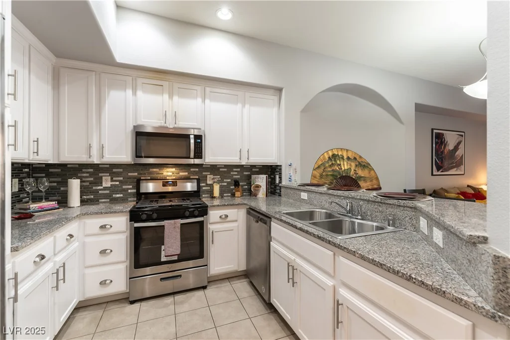 20 Serene, Las Vegas, NV 89123