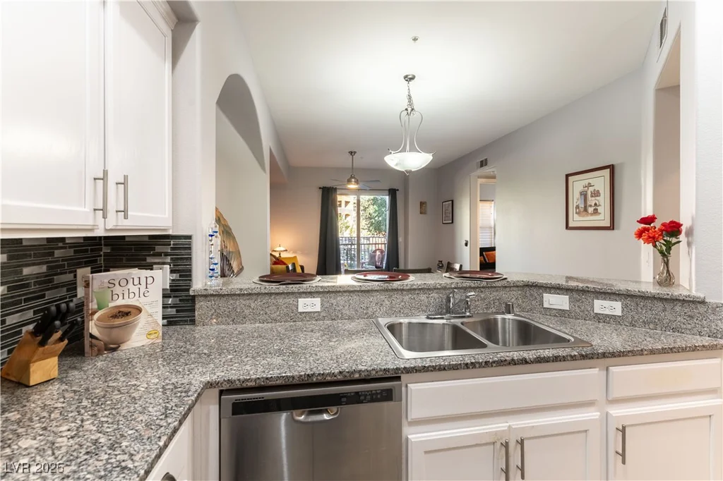 20 Serene, Las Vegas, NV 89123