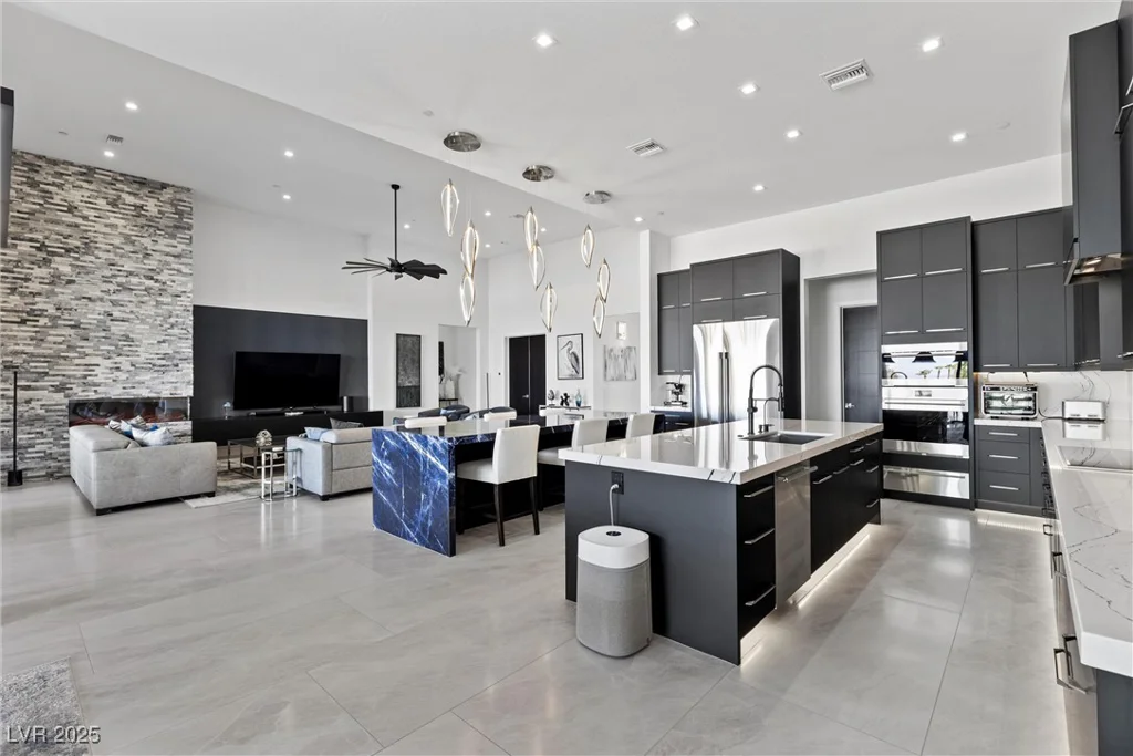 600 Quail Covey Road, Henderson, NV 89002