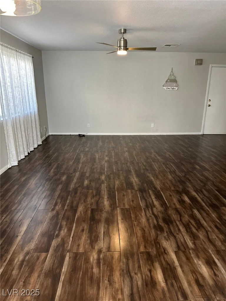 8328 Cimarron Ridge, Las Vegas, NV 89128