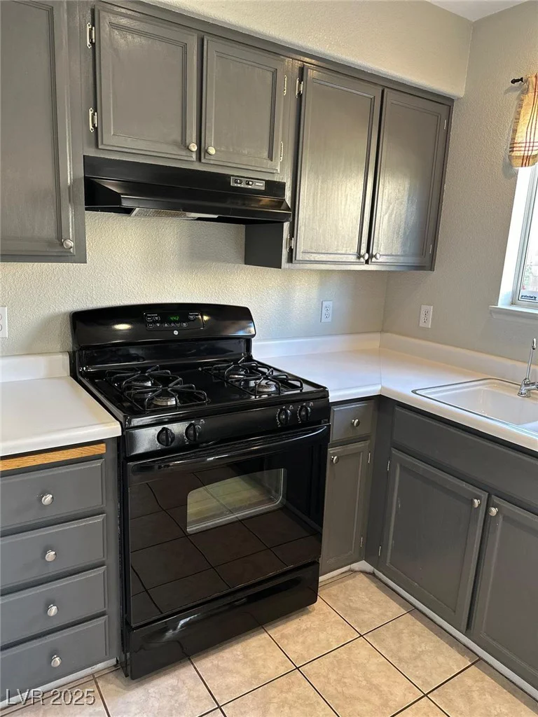 8328 Cimarron Ridge, Las Vegas, NV 89128
