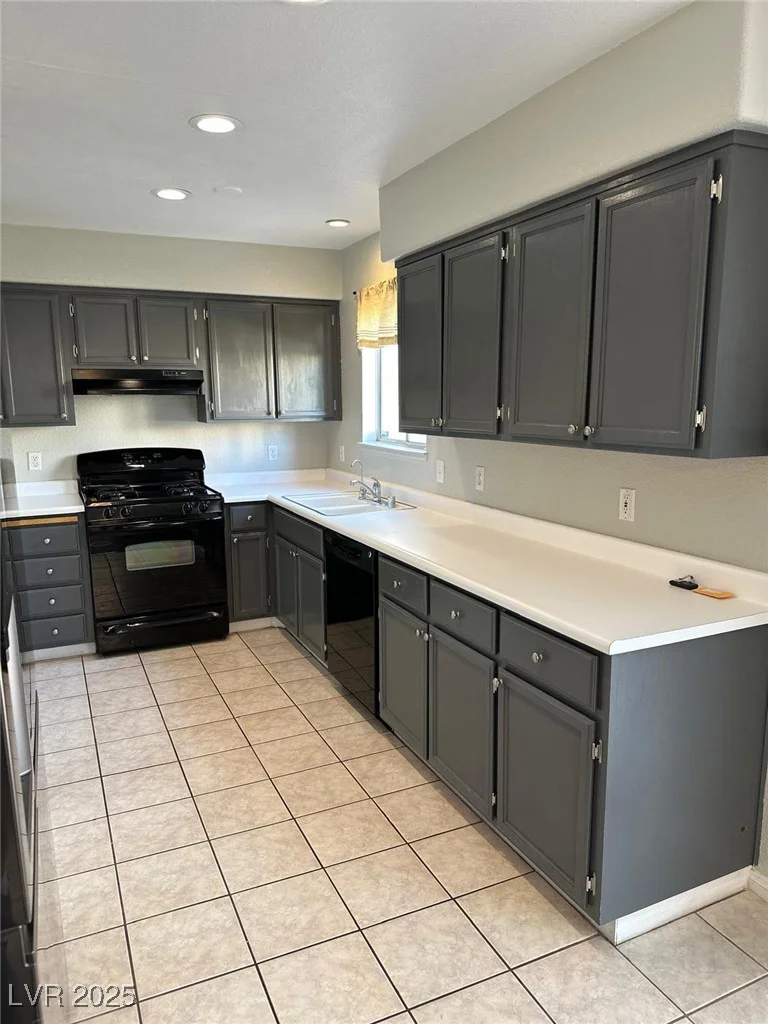 8328 Cimarron Ridge, Las Vegas, NV 89128