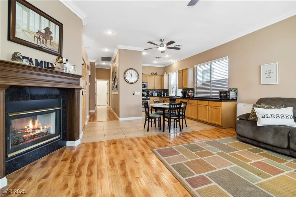 7404 Dry Corral, Las Vegas, NV 89113