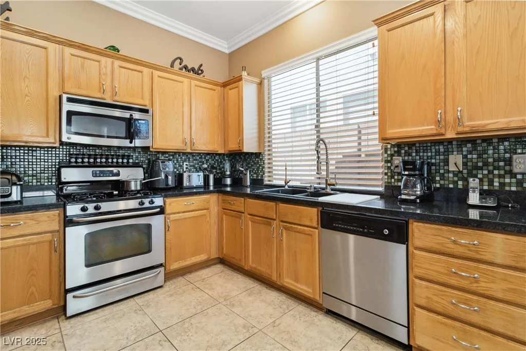 7404 Dry Corral, Las Vegas, NV 89113