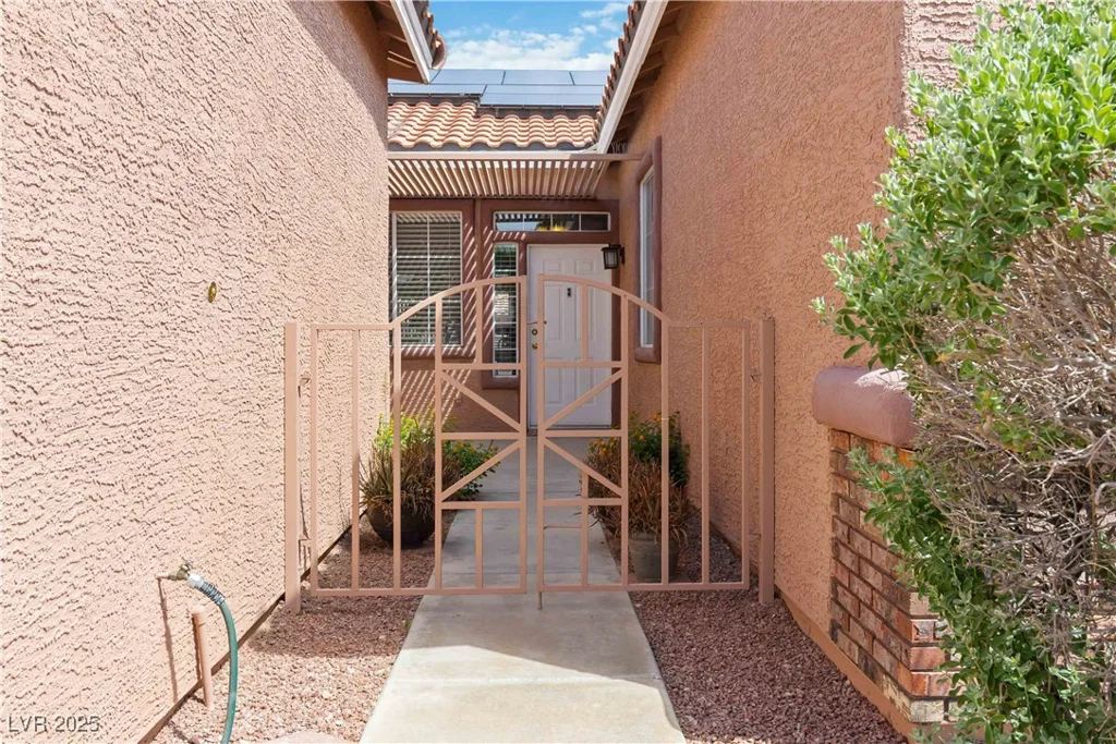 7404 Dry Corral, Las Vegas, NV 89113