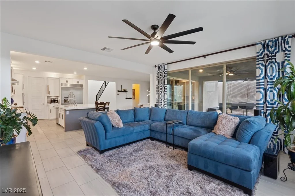 754 Spirit Lake, Las Vegas, NV 89138