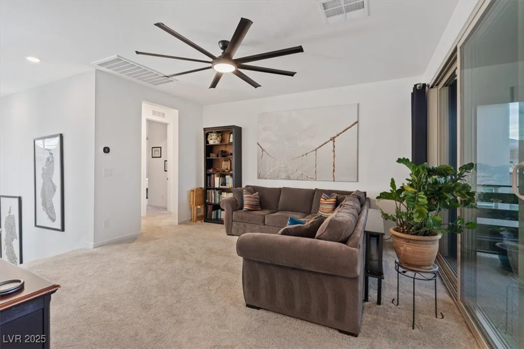 754 Spirit Lake, Las Vegas, NV 89138