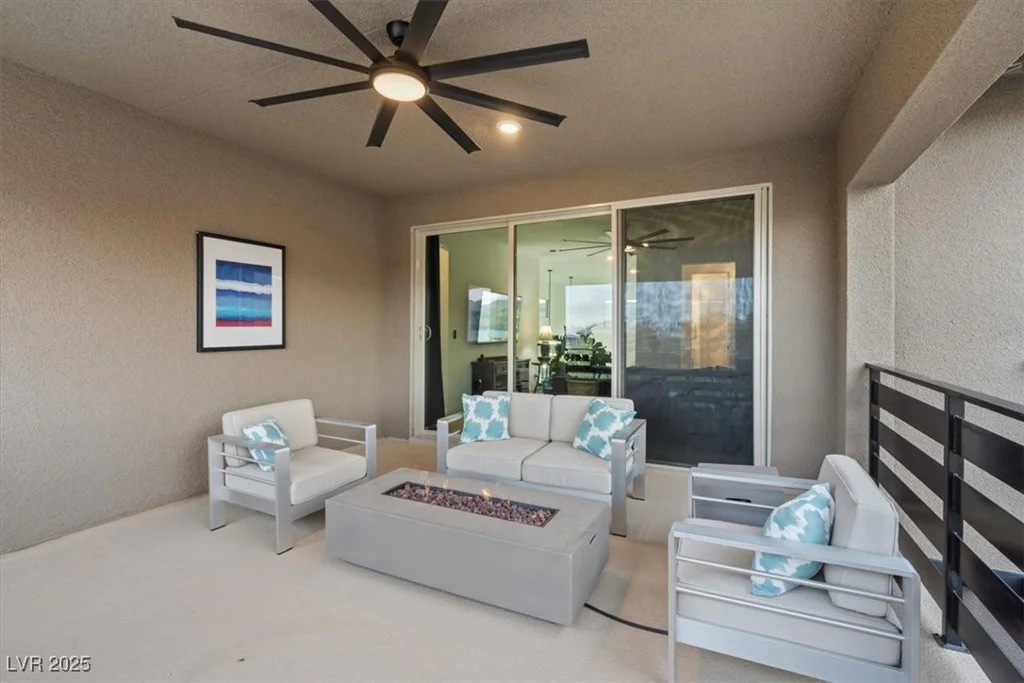 754 Spirit Lake, Las Vegas, NV 89138