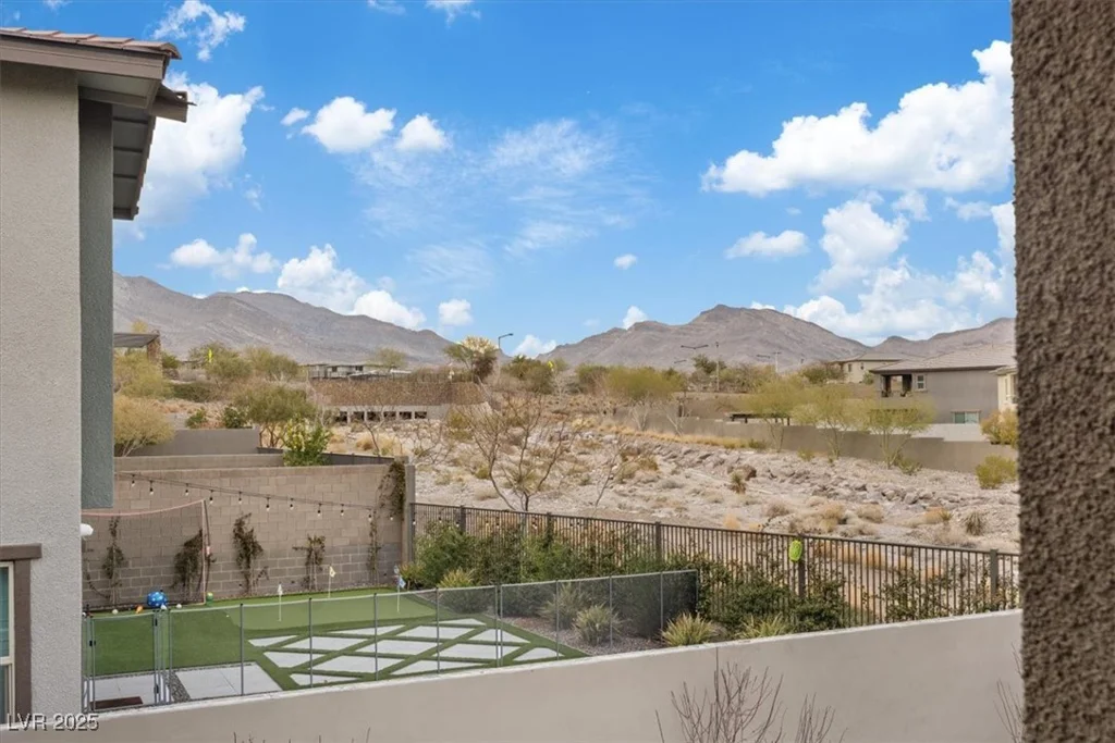 754 Spirit Lake, Las Vegas, NV 89138