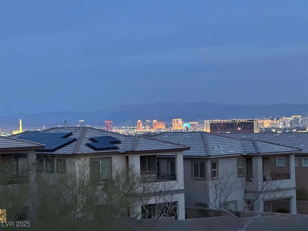 754 Spirit Lake, Las Vegas, NV 89138