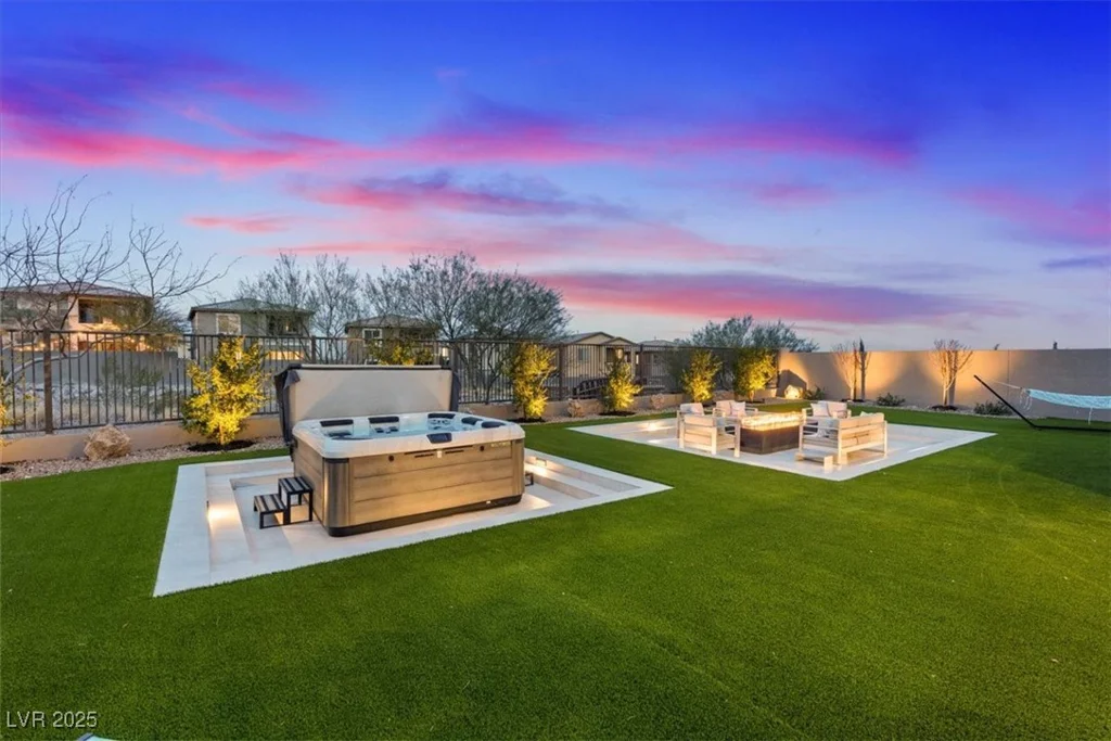 754 Spirit Lake, Las Vegas, NV 89138