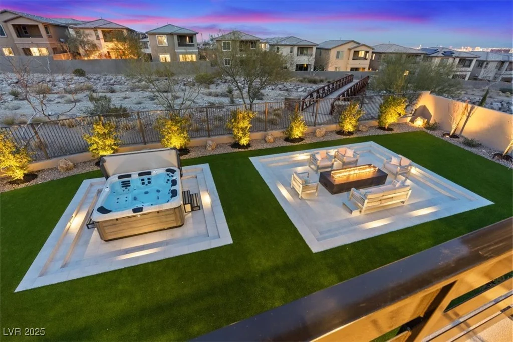 754 Spirit Lake, Las Vegas, NV 89138
