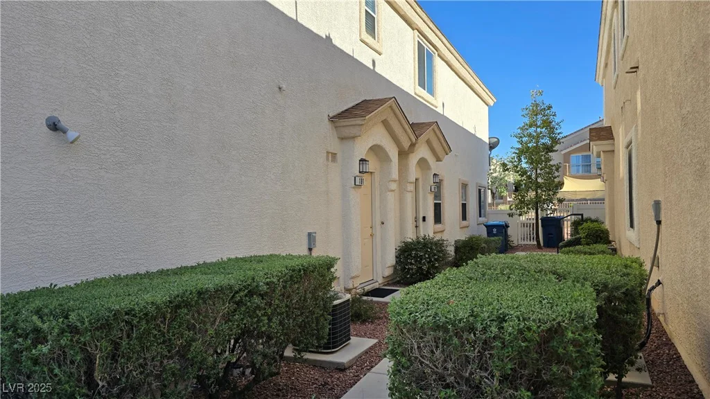 8811 Tomnitz, Las Vegas, NV 89178