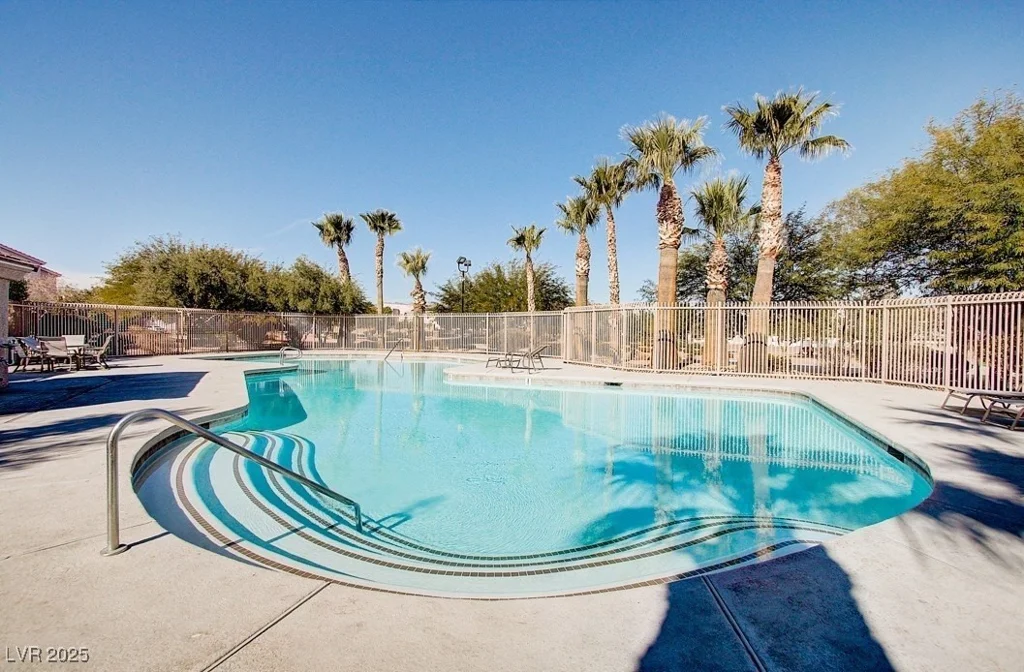 8811 Tomnitz, Las Vegas, NV 89178