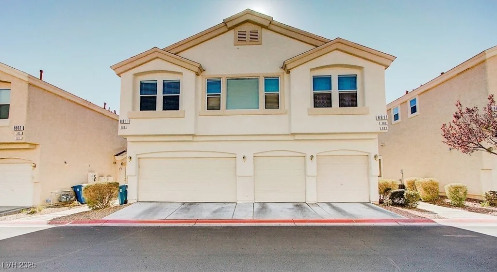 8811 Tomnitz, Las Vegas, NV 89178