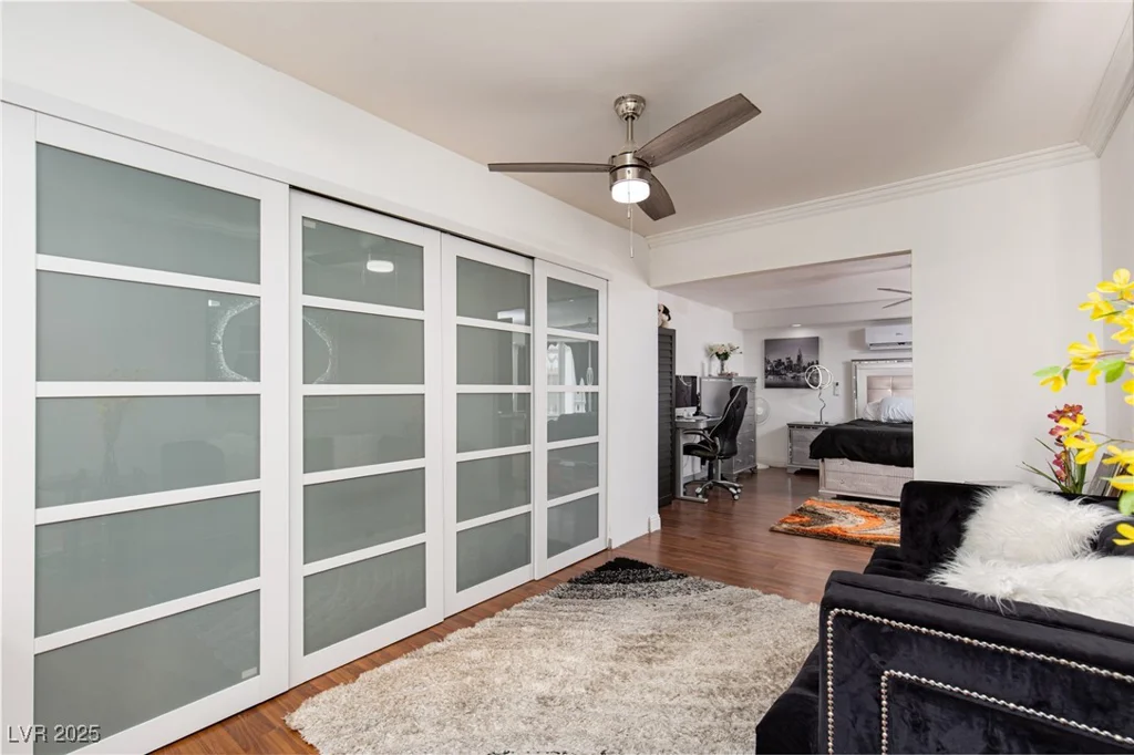 1911 Venalynne, Las Vegas, NV 89156