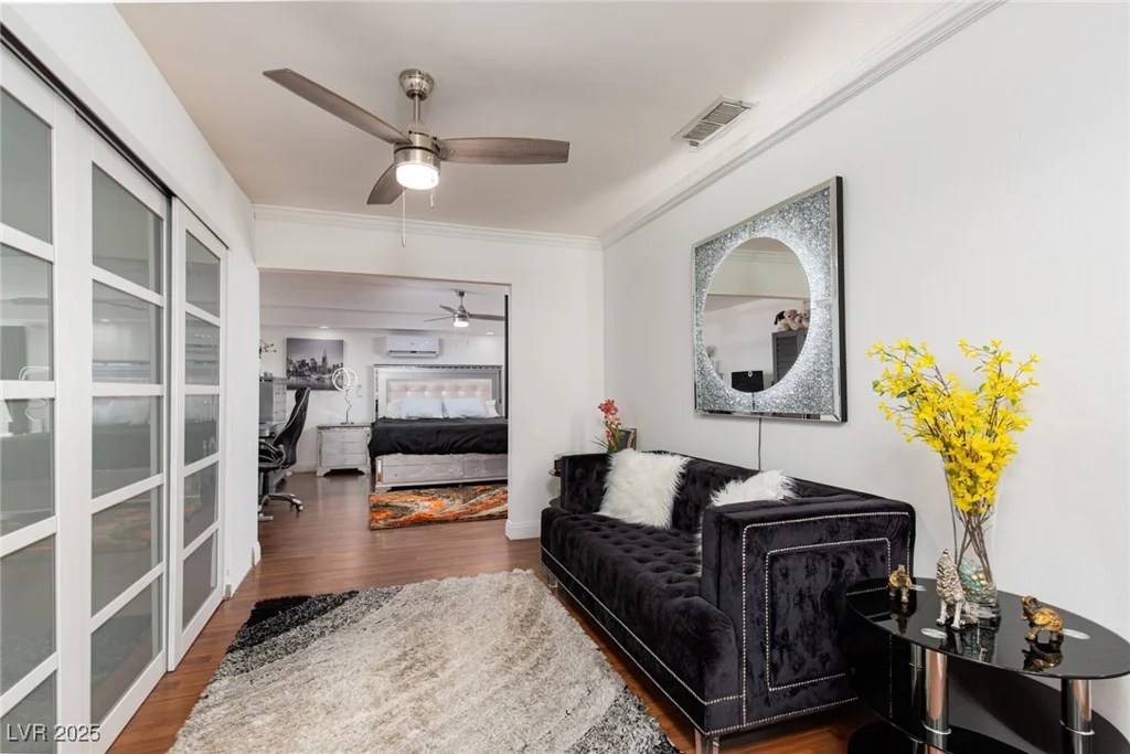 1911 Venalynne, Las Vegas, NV 89156